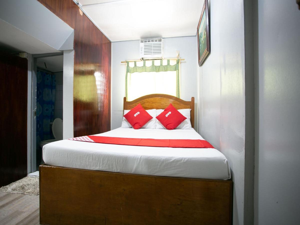 Oyo 722 Slouch Hat Inn Маніла Екстер'єр фото